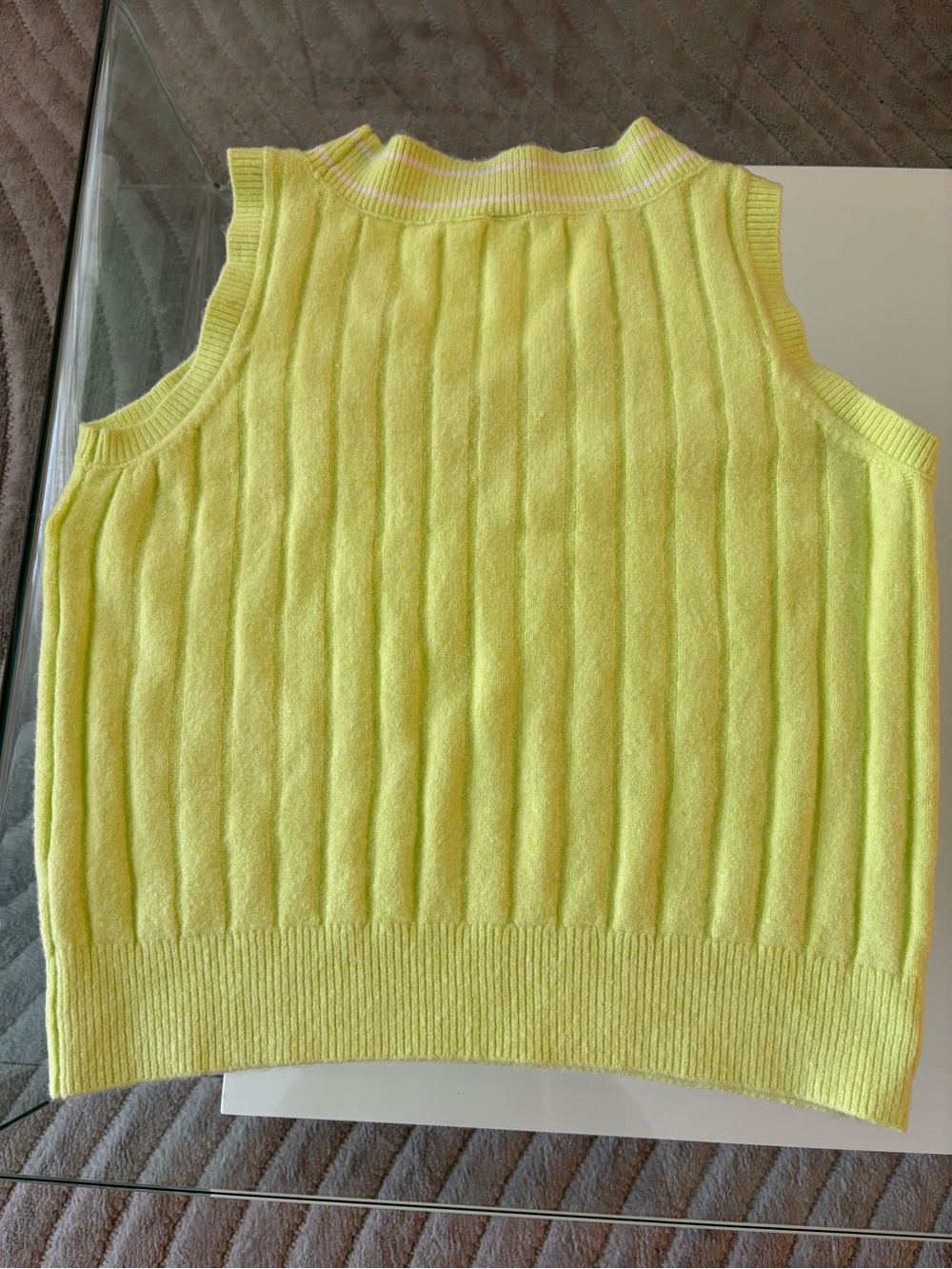 💚 PINK Victoria’s Secret Varsity Knit Sweater Vest Neon Lime NWT - Picture 4 of 5